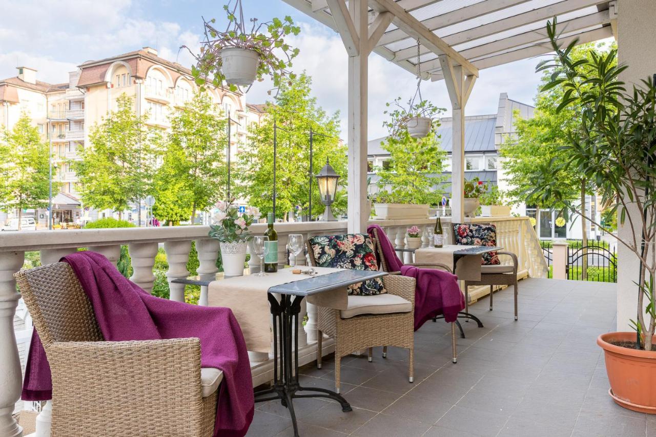 Villa Lucia Hévíz Exteriör bild